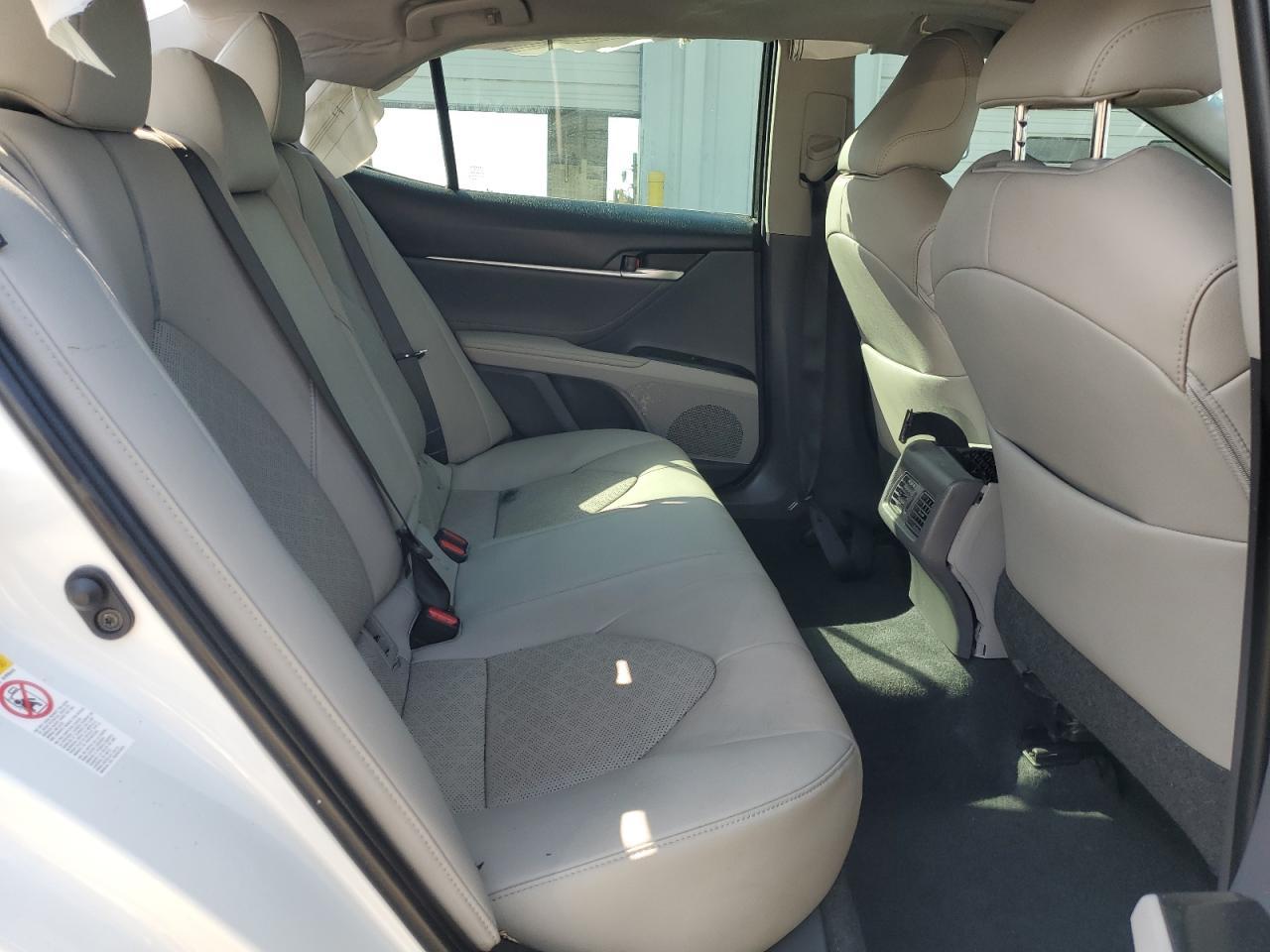 2018 TOYOTA CAMRY