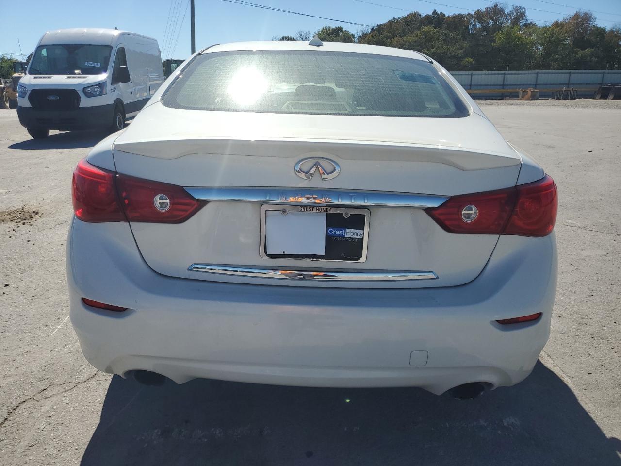 2015 INFINITI Q50