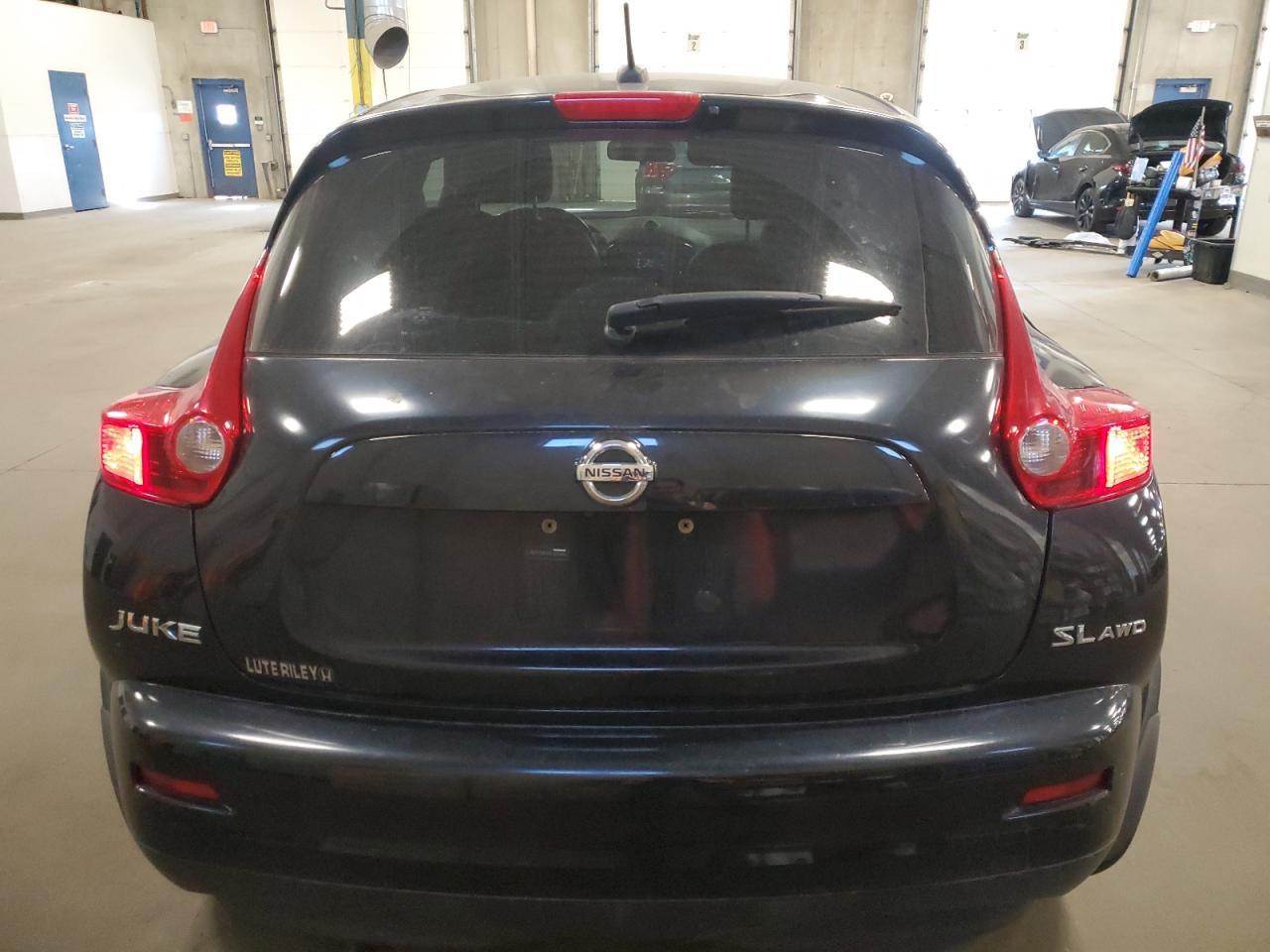 2011 NISSAN Juke