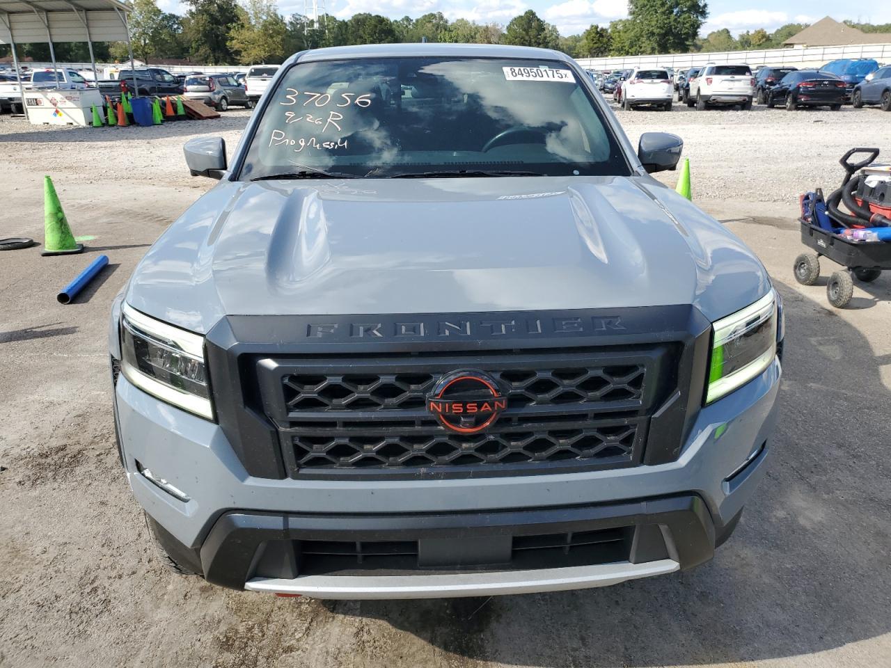 2024 NISSAN Frontier