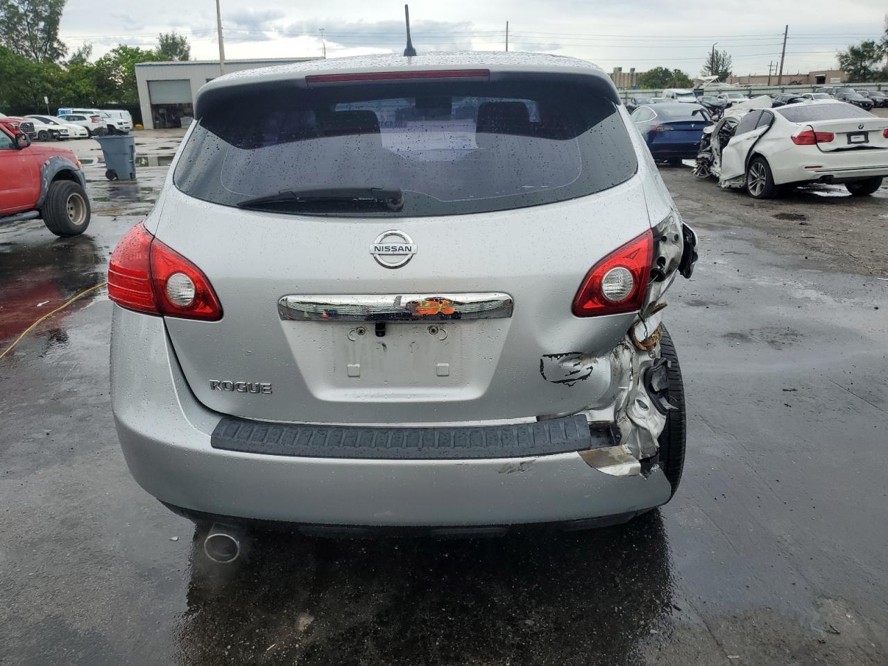 2012 NISSAN ROGUE