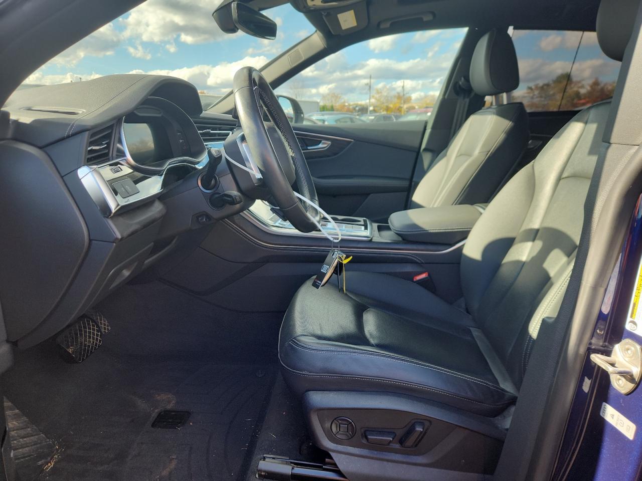 2023 AUDI Q8