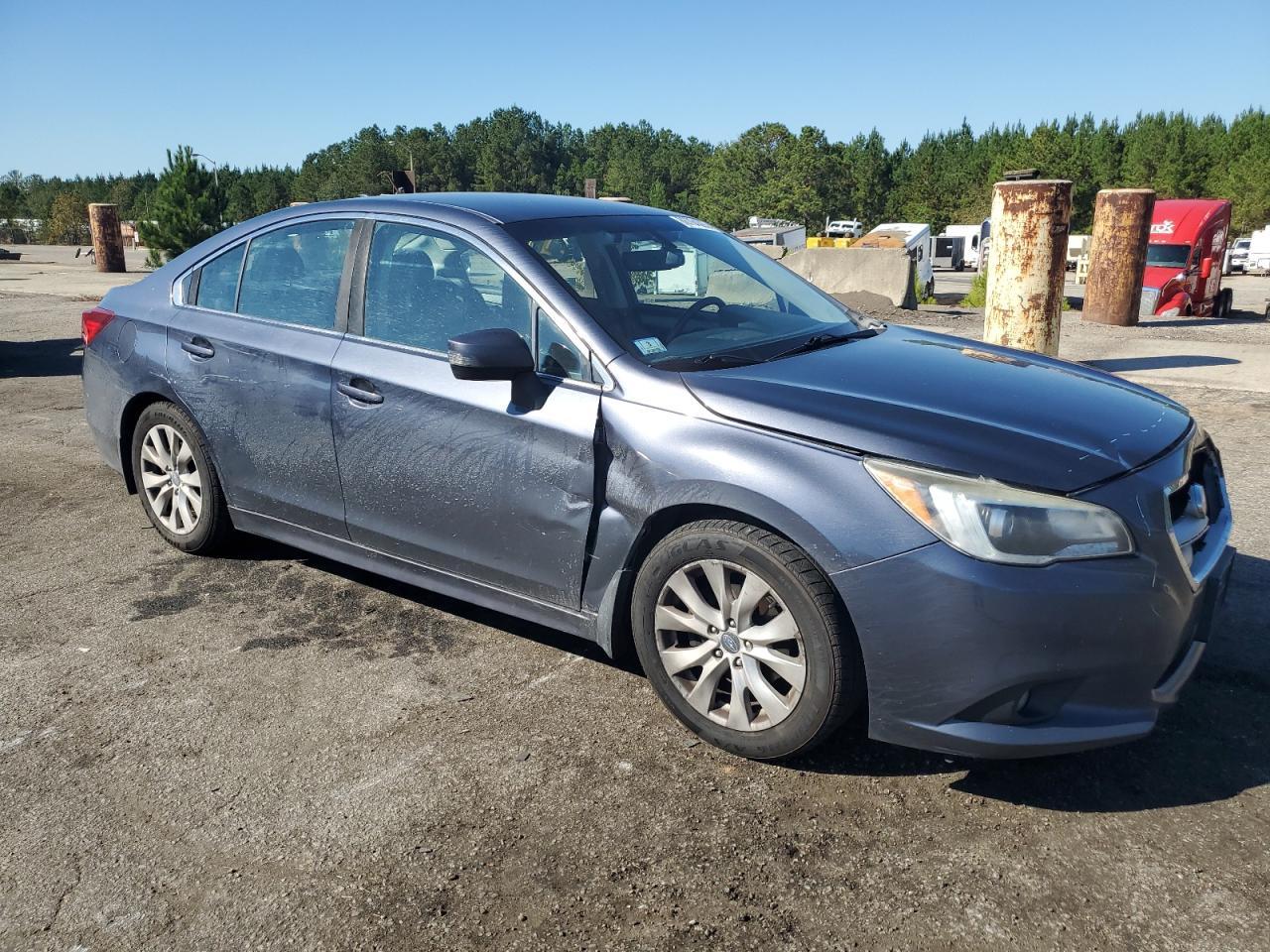 2017 SUBARU Legacy