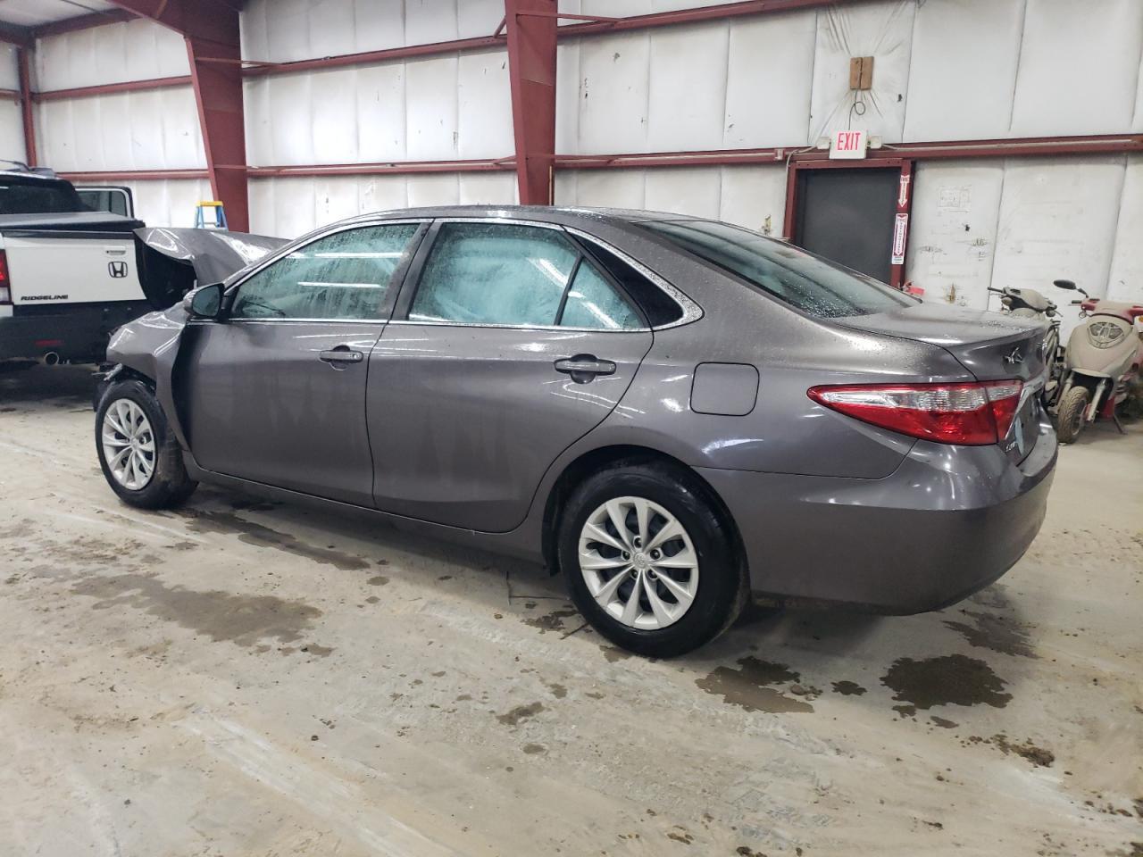 2015 TOYOTA CAMRY