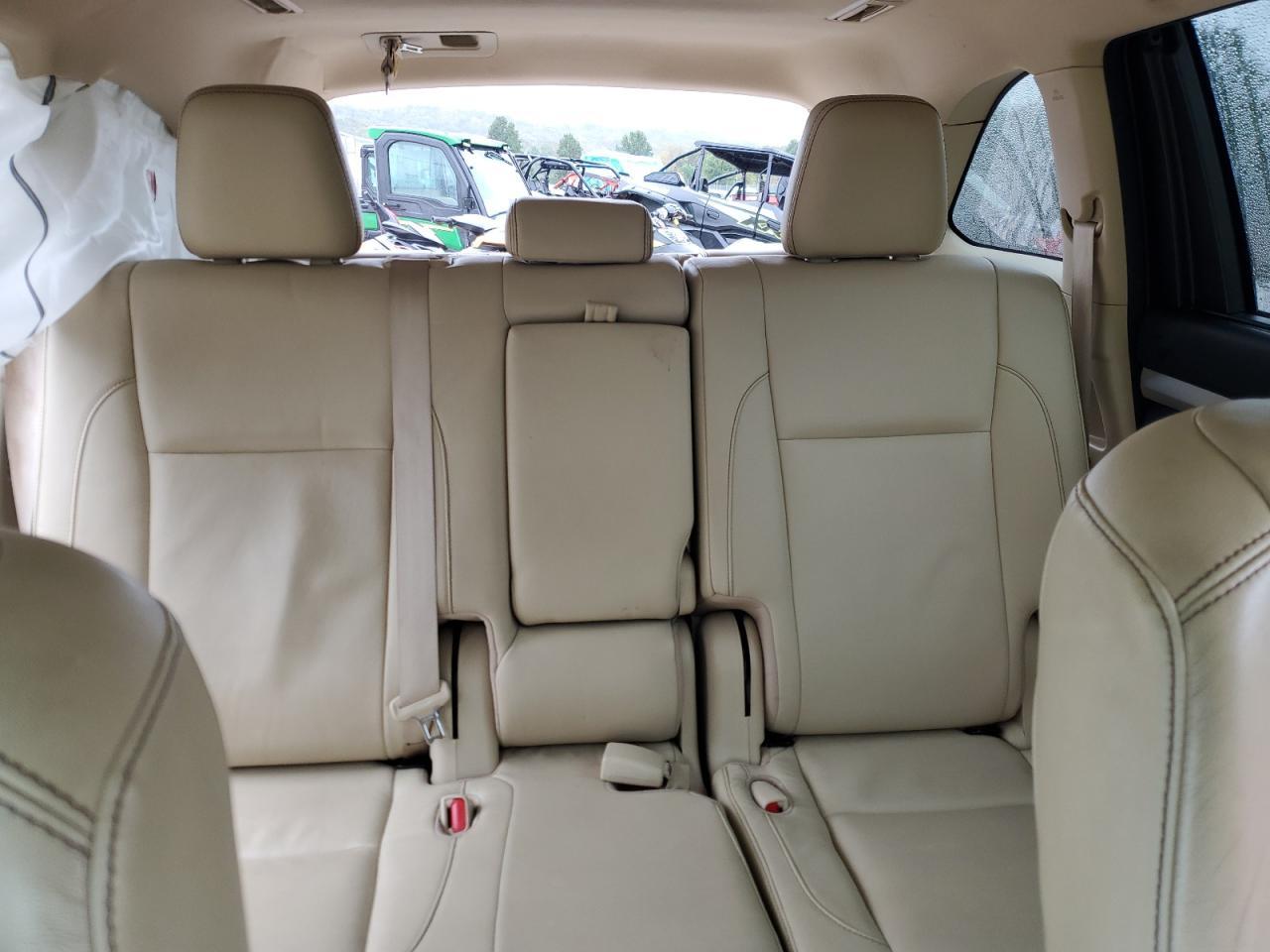 2017 TOYOTA HIGHLANDER