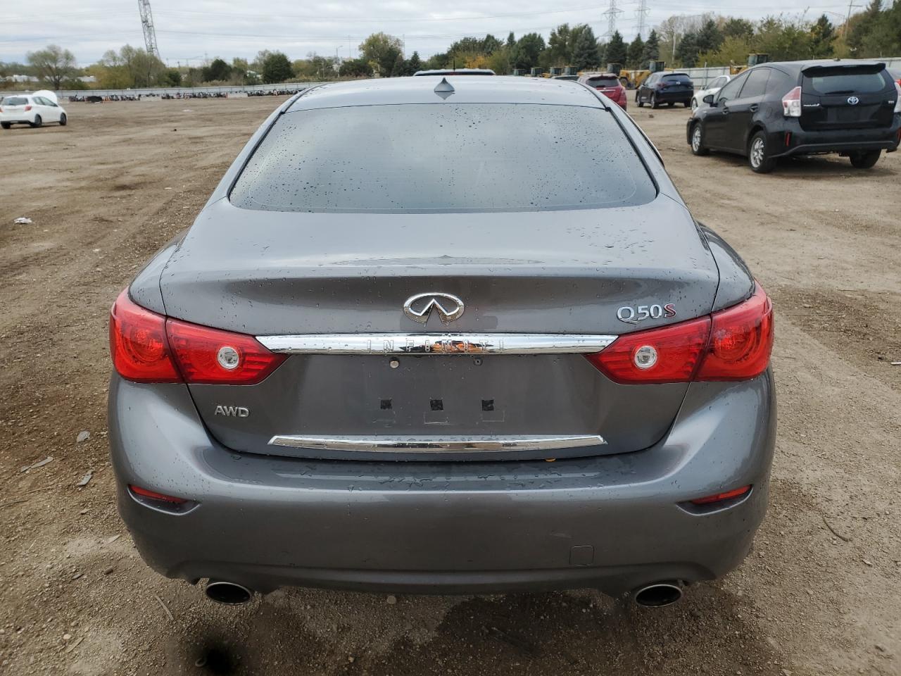 2015 INFINITI Q50
