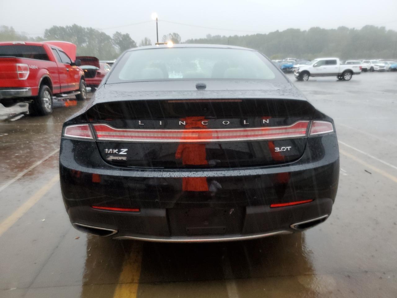 2017 LINCOLN MKZ