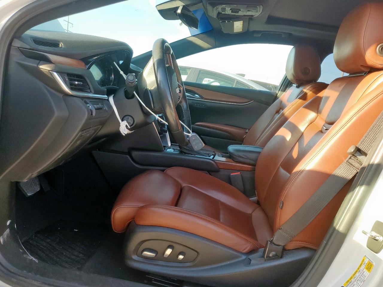 2017 CADILLAC XTS