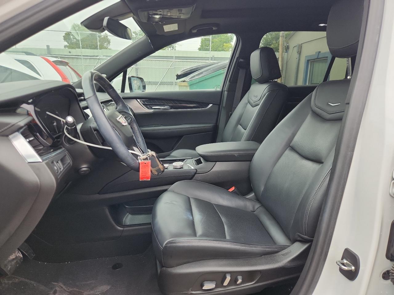 2022 CADILLAC XT6