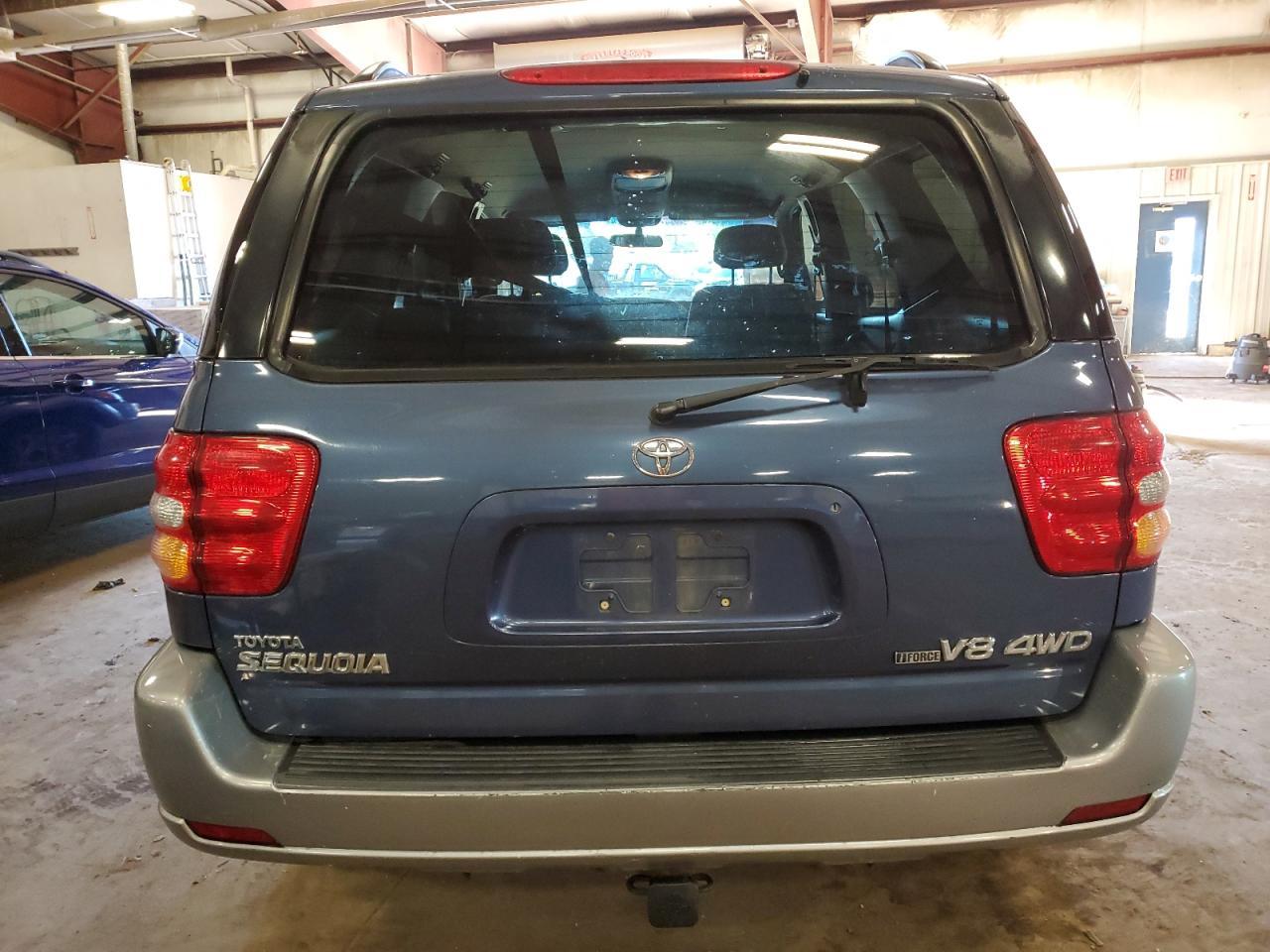 2001 TOYOTA Sequoia