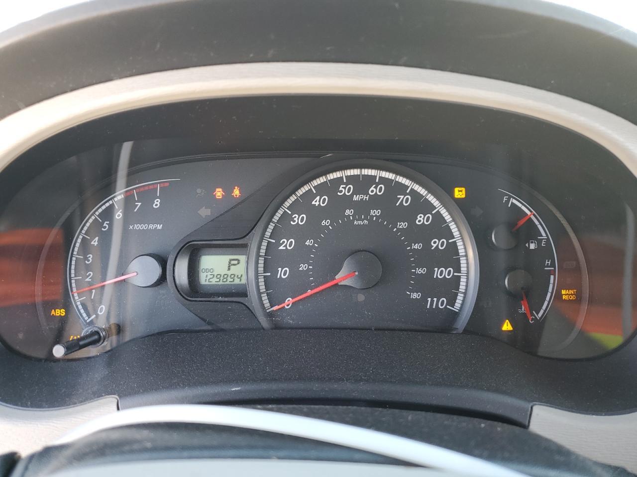 2011 TOYOTA SIENNA