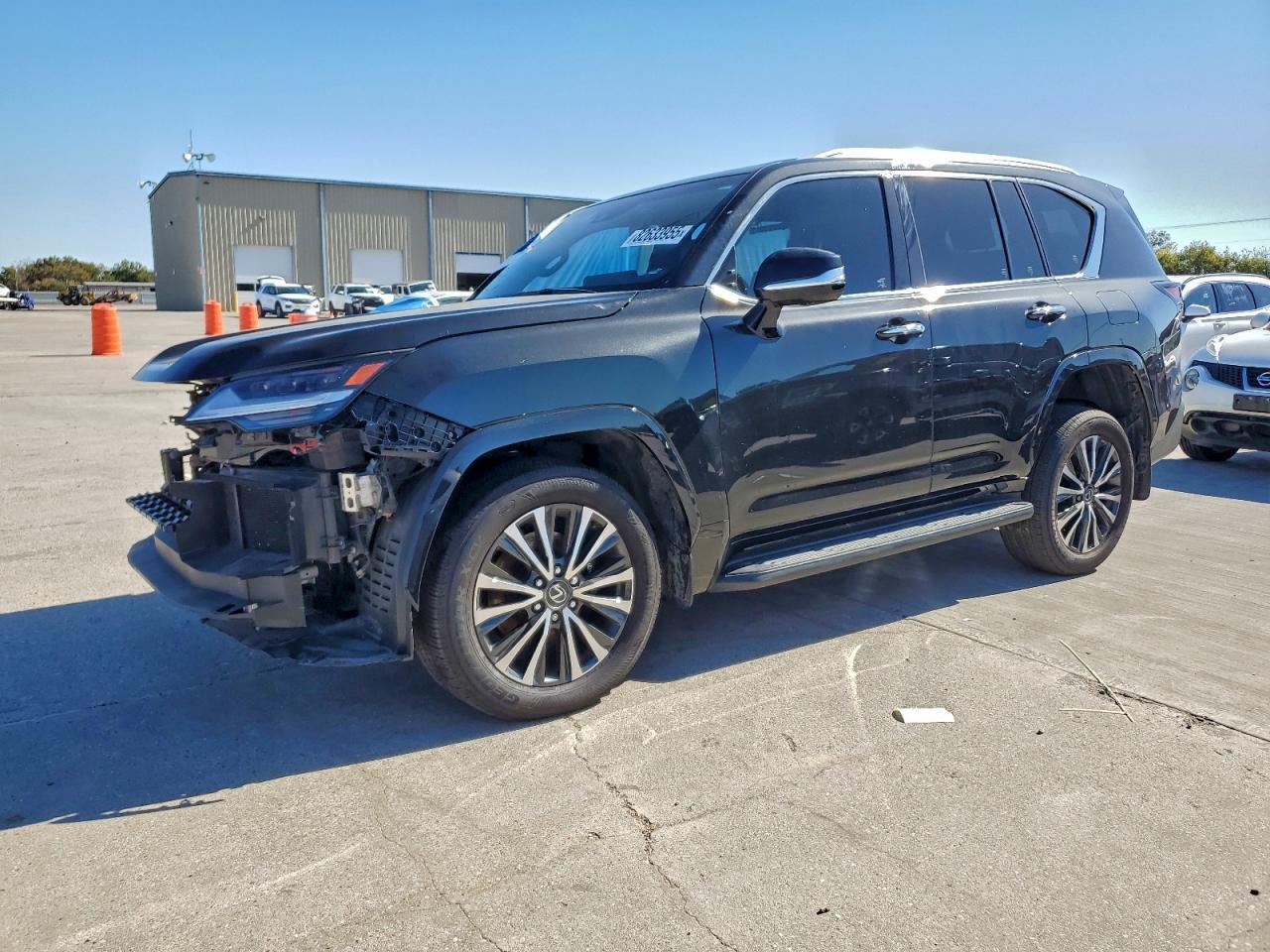 2024 LEXUS LX 600