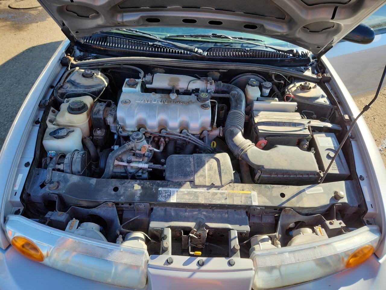 2001 SATURN Sl1