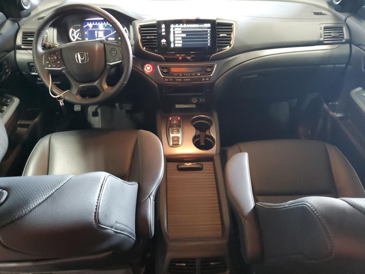 2023 HONDA Passport