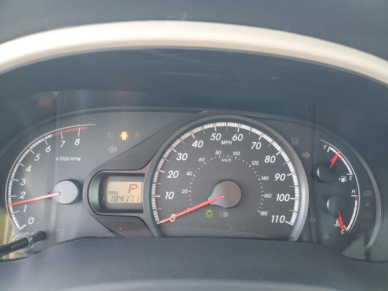 2011 TOYOTA SIENNA