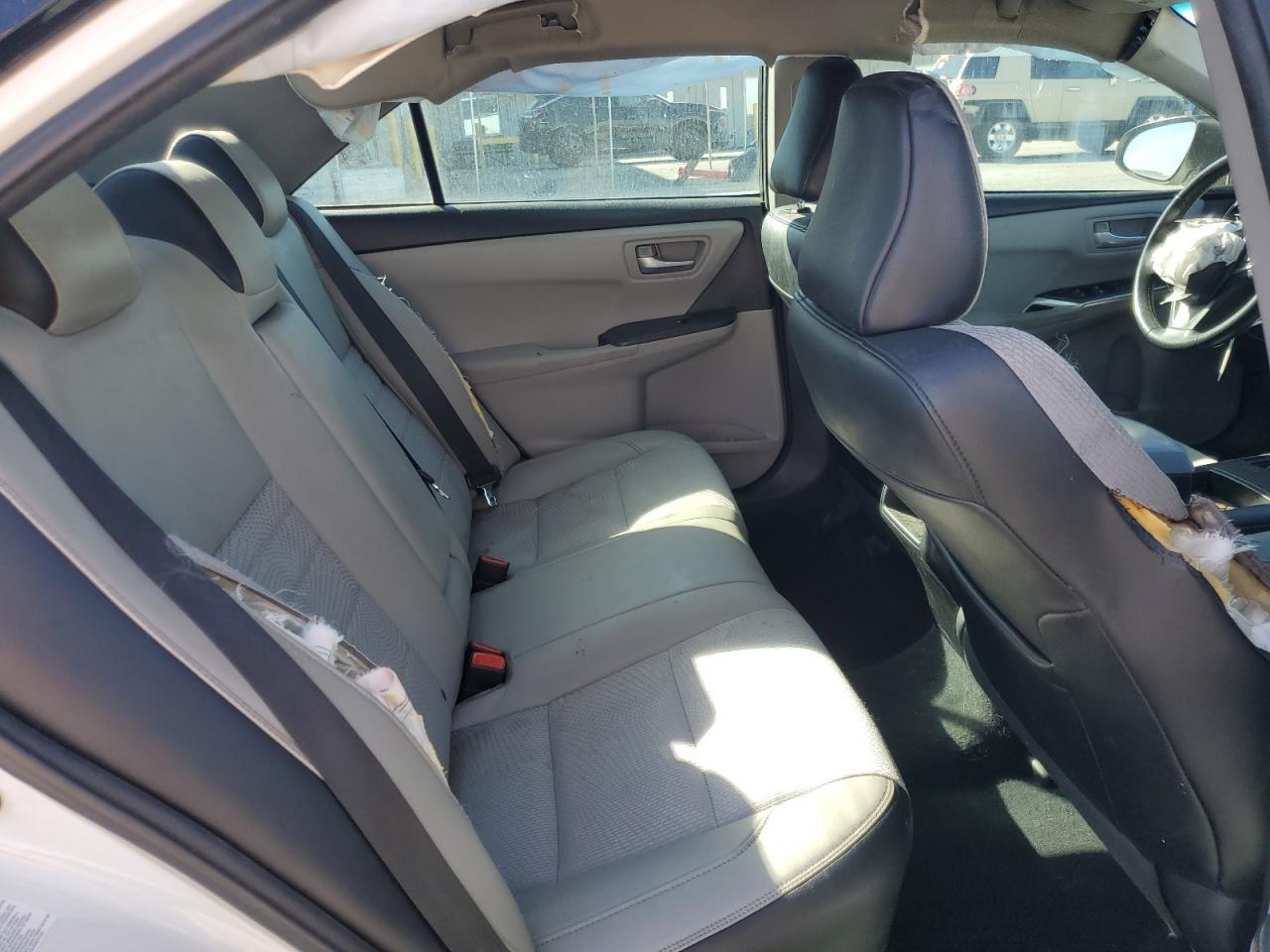 2016 TOYOTA CAMRY