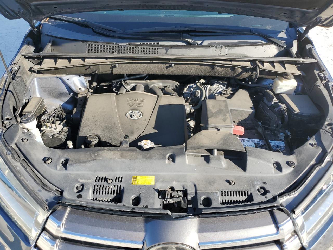 2019 TOYOTA HIGHLANDER