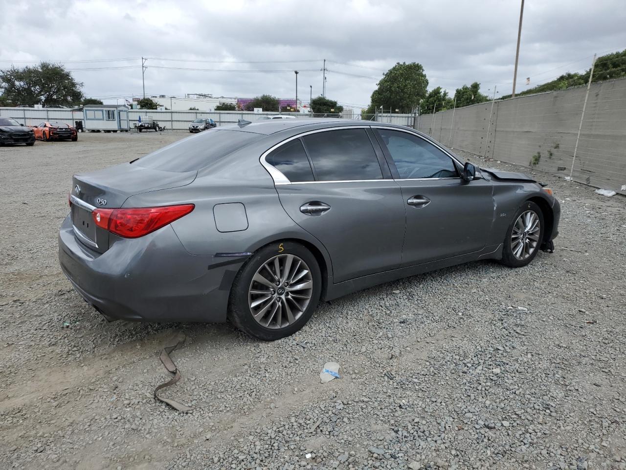2017 INFINITI Q50