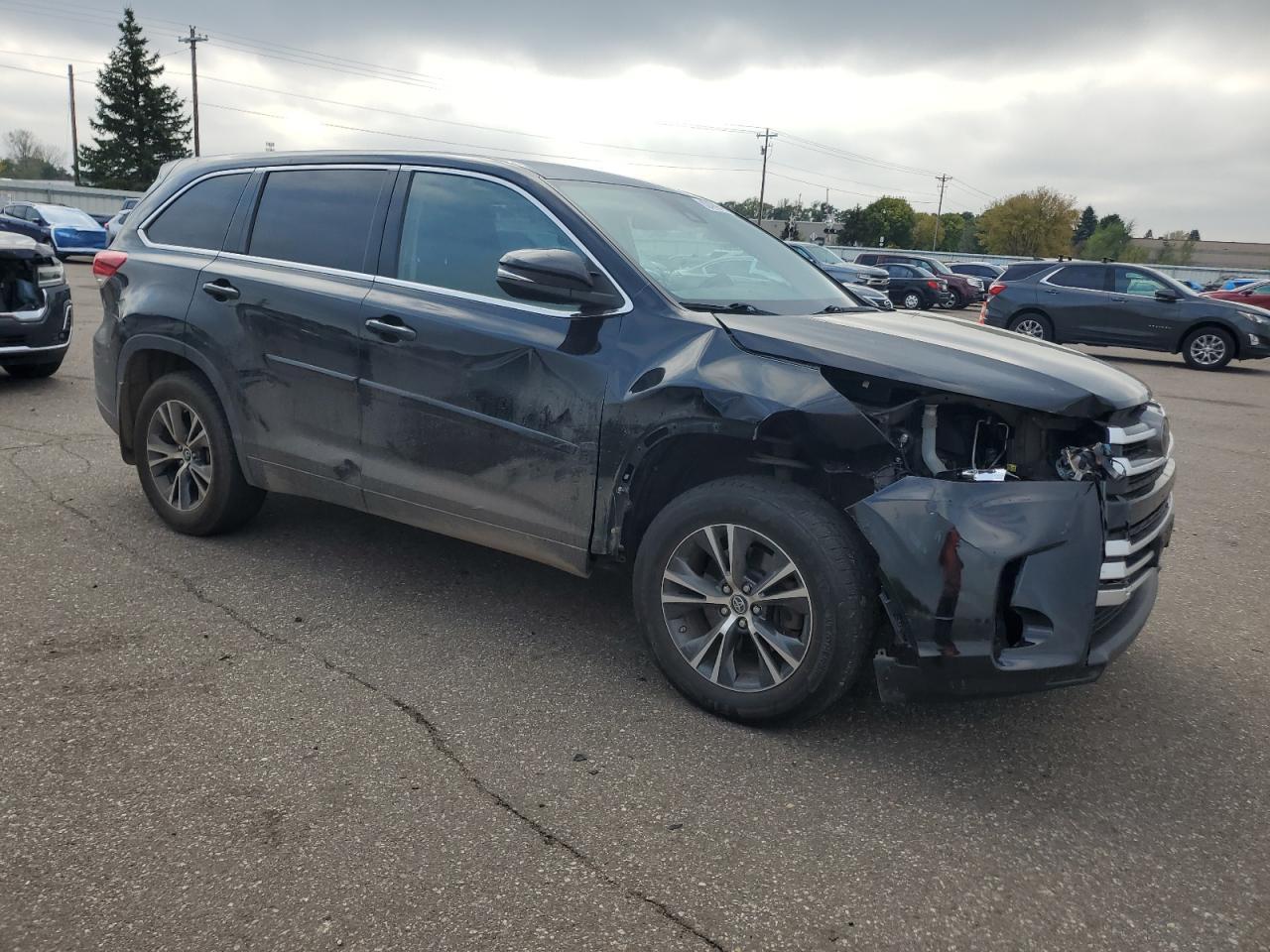 2018 TOYOTA HIGHLANDER