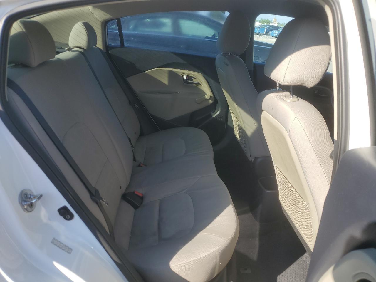 2015 KIA RIO