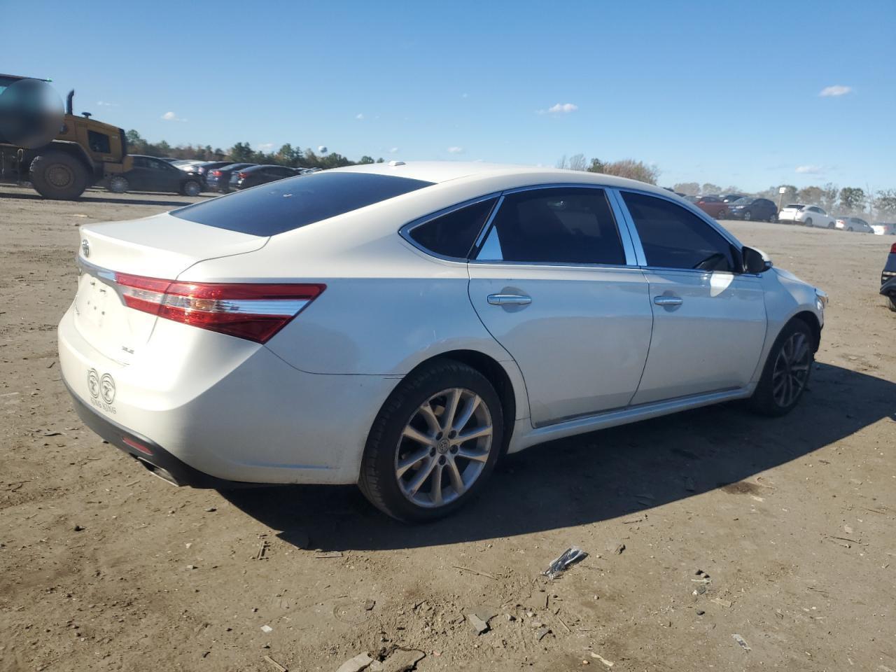 2013 TOYOTA Avalon