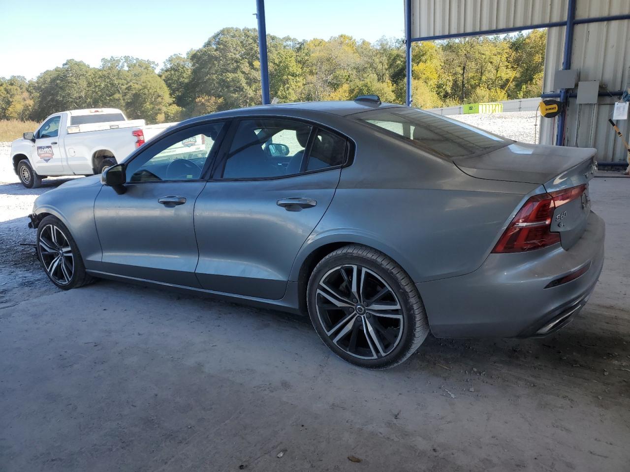 2019 VOLVO S60