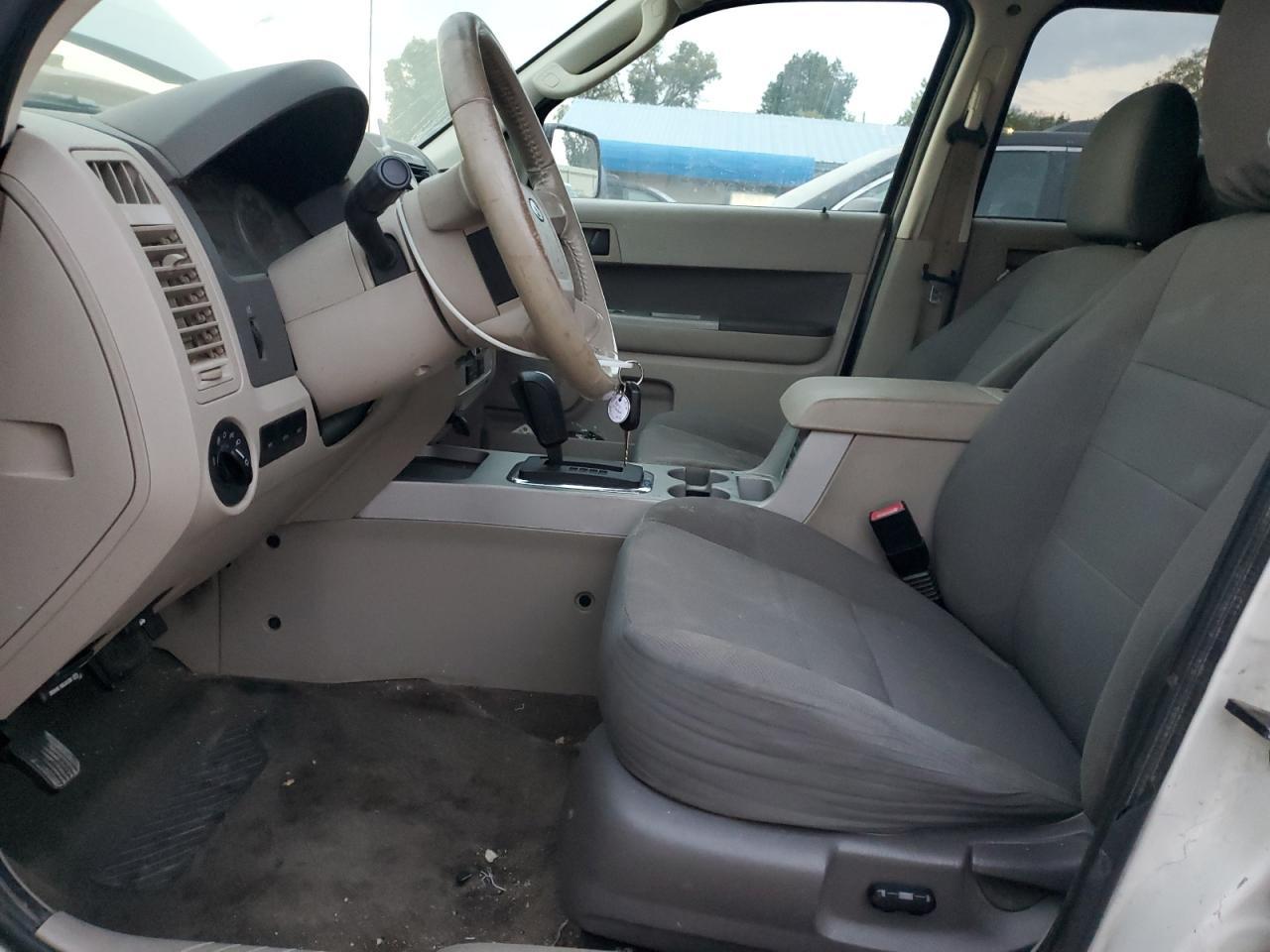 2009 FORD ESCAPE
