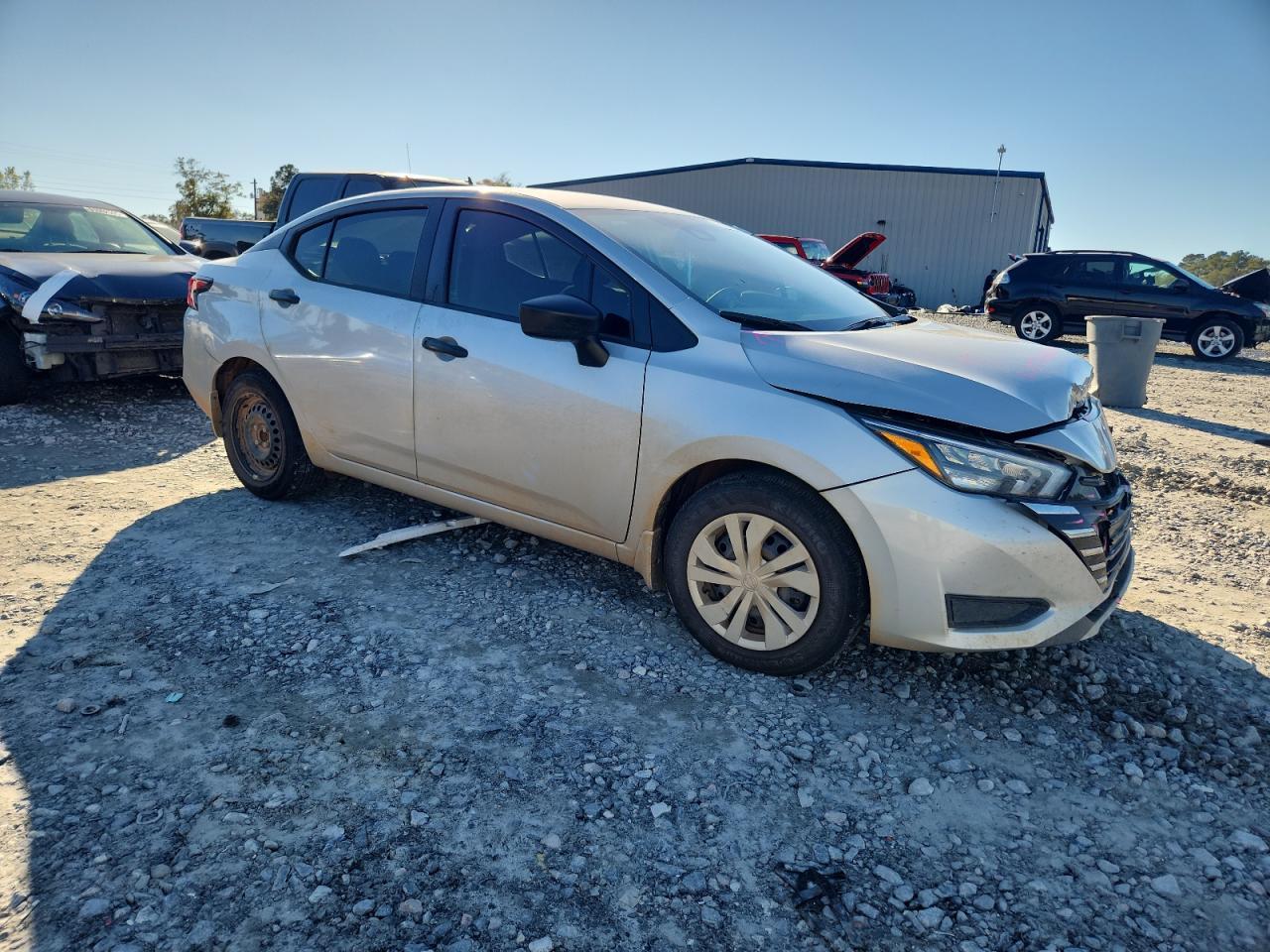 2025 NISSAN VERSA