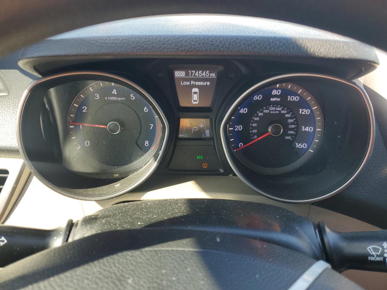 2016 HYUNDAI ELANTRA