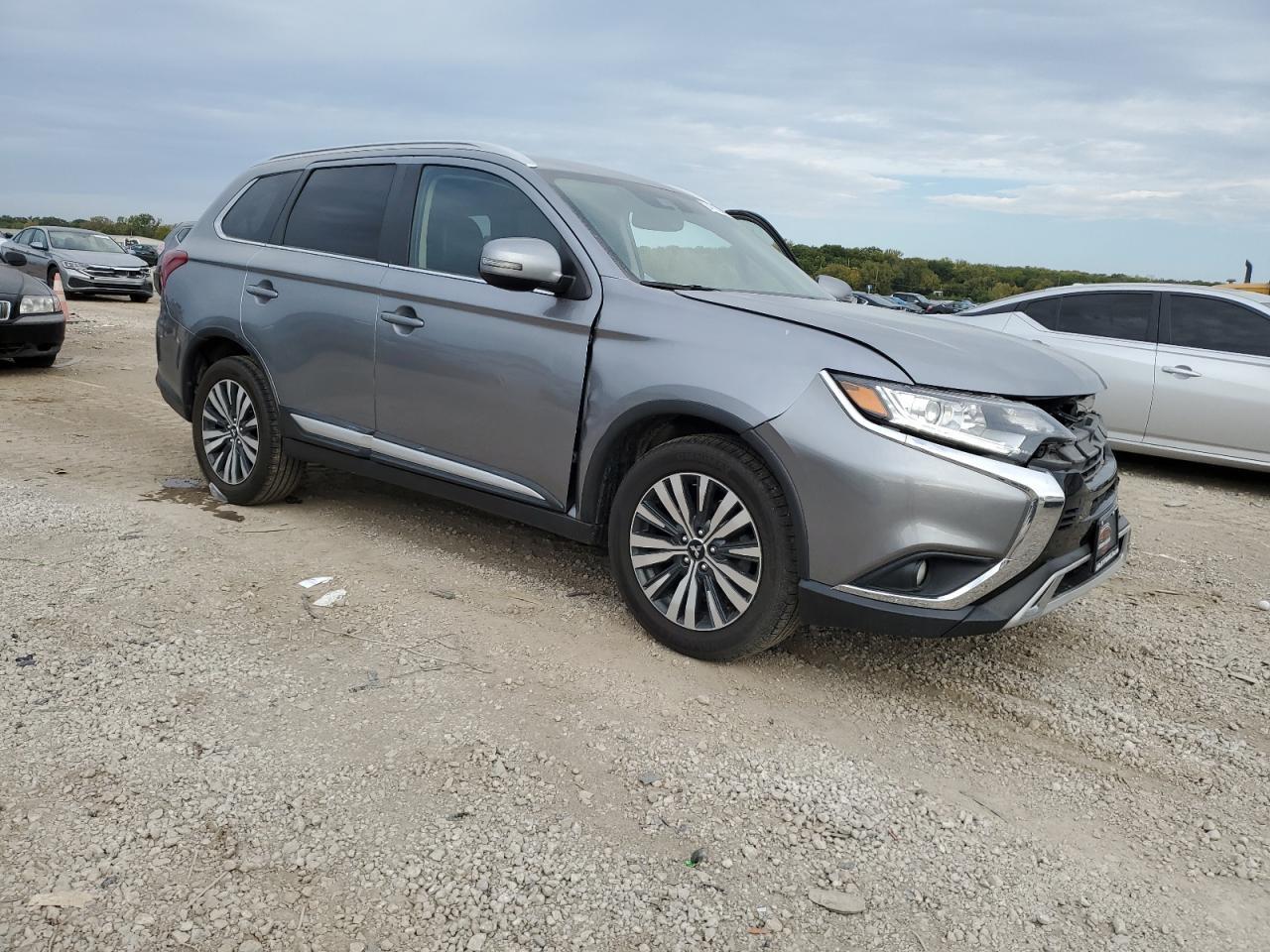 2020 MITSUBISHI outlander