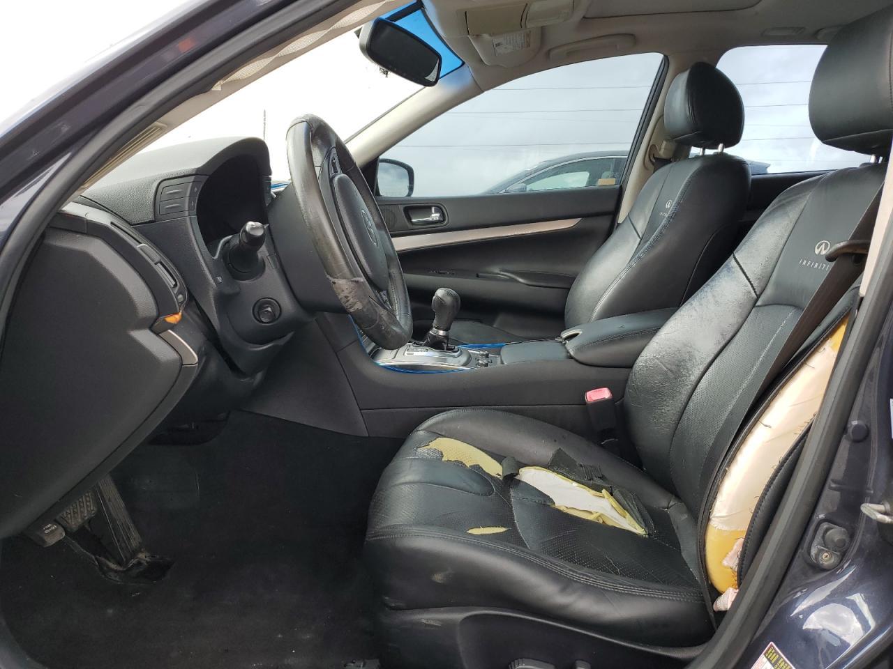 2011 INFINITI G37