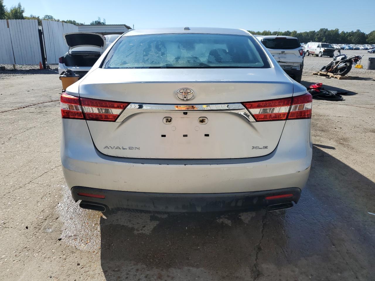 2013 TOYOTA Avalon