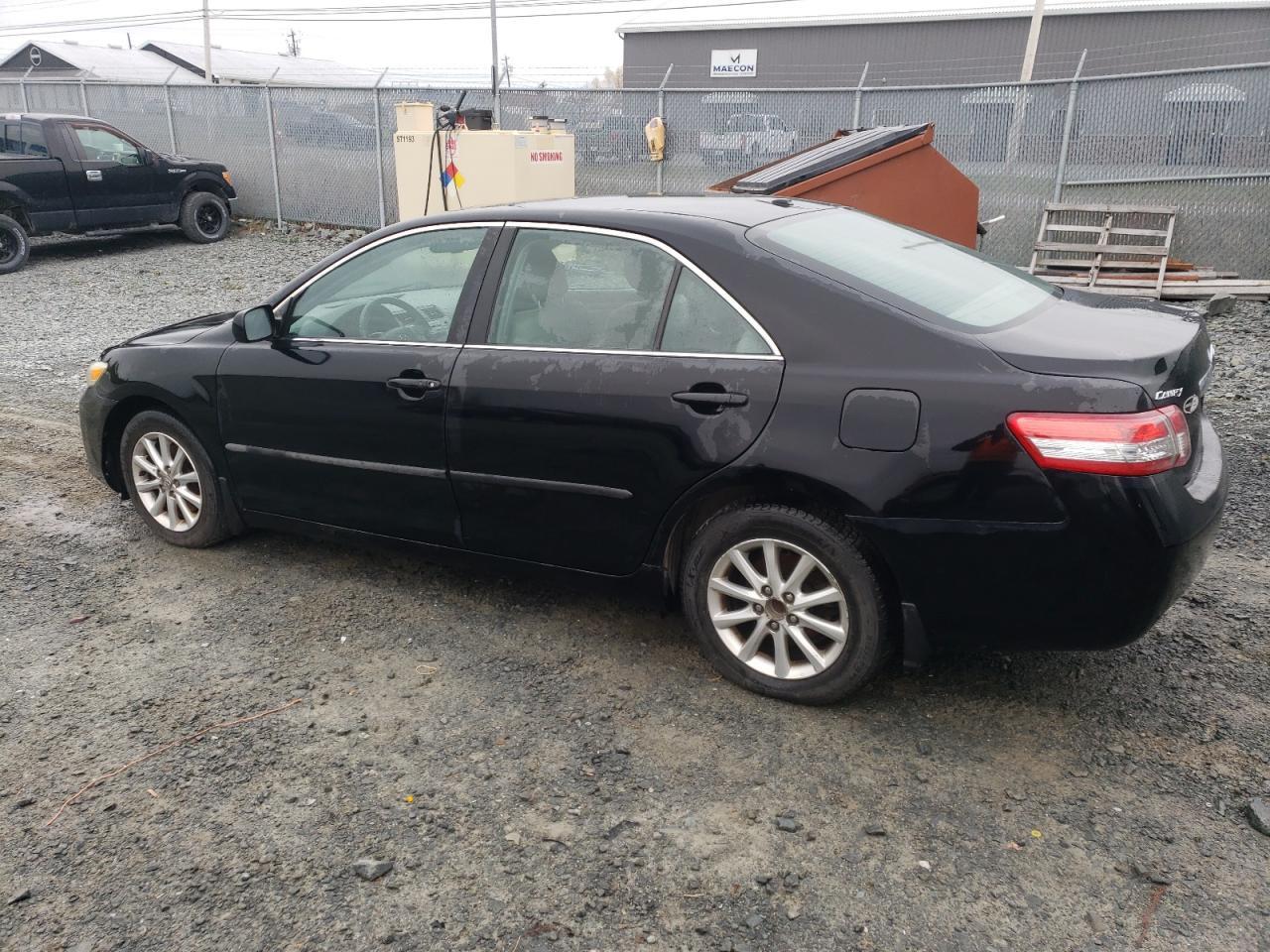 2011 TOYOTA CAMRY