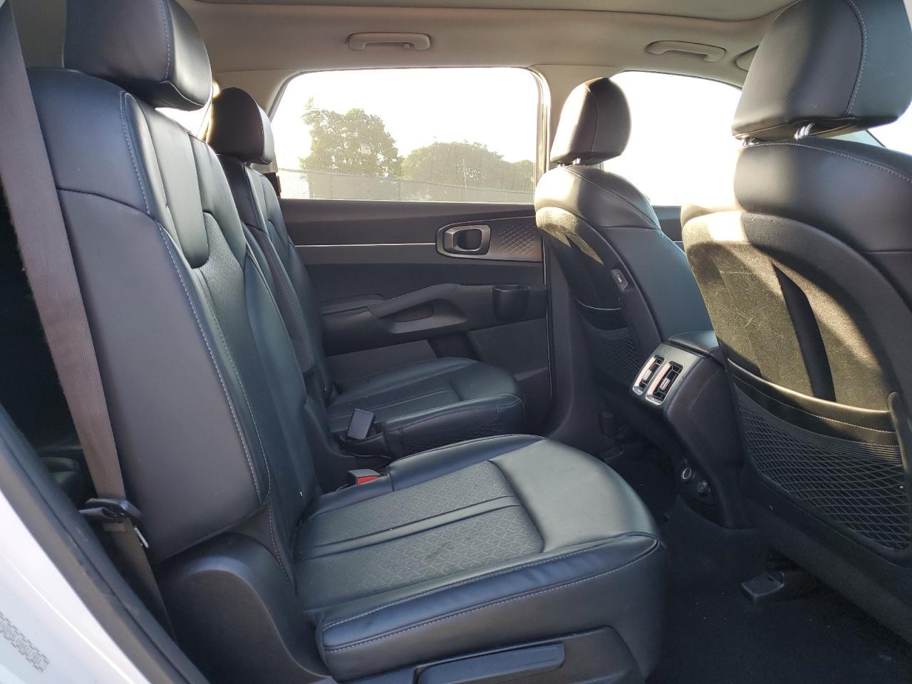 2022 KIA SORENTO