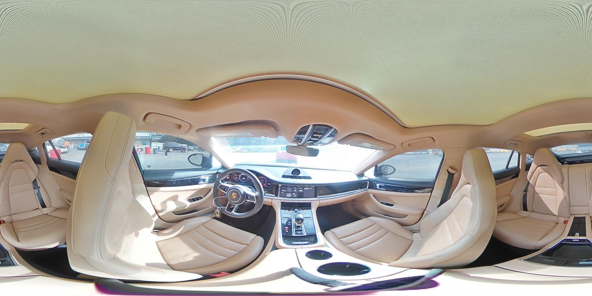 2018 PORSCHE Panamera