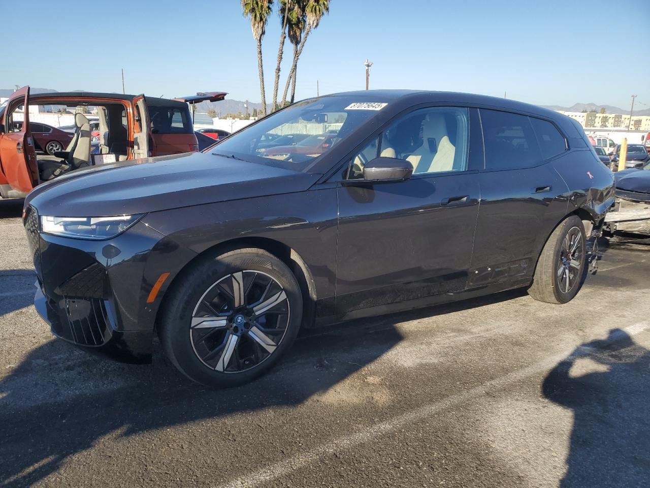 2023 BMW iX