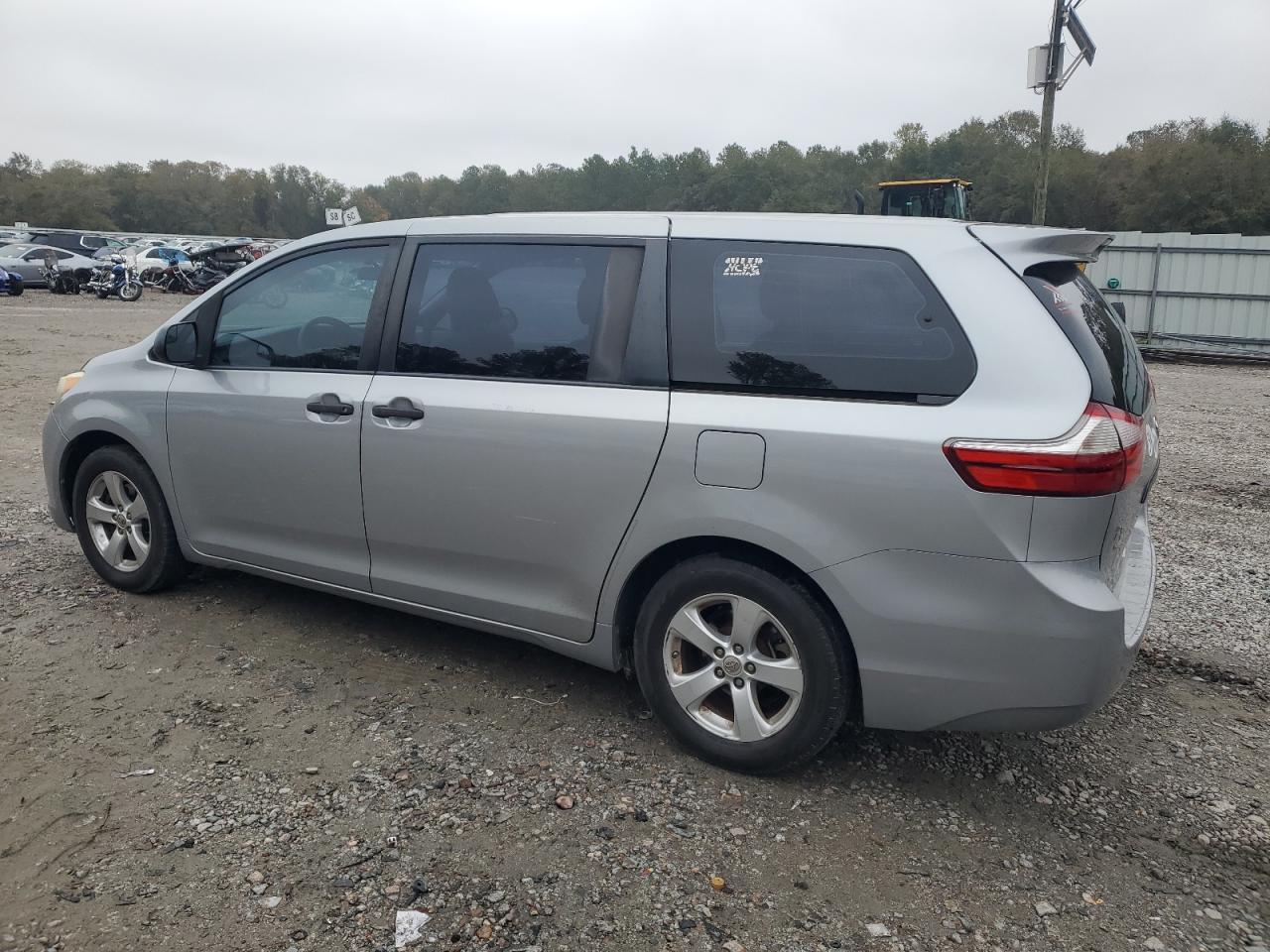 2015 TOYOTA SIENNA