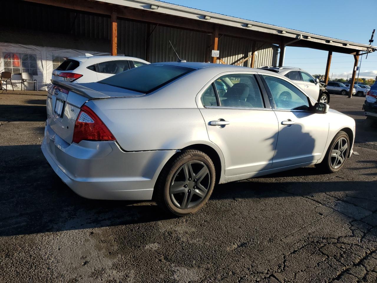 2011 FORD FUSION