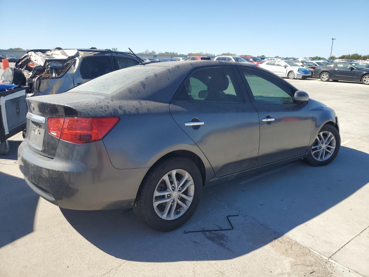 2011 KIA FORTE