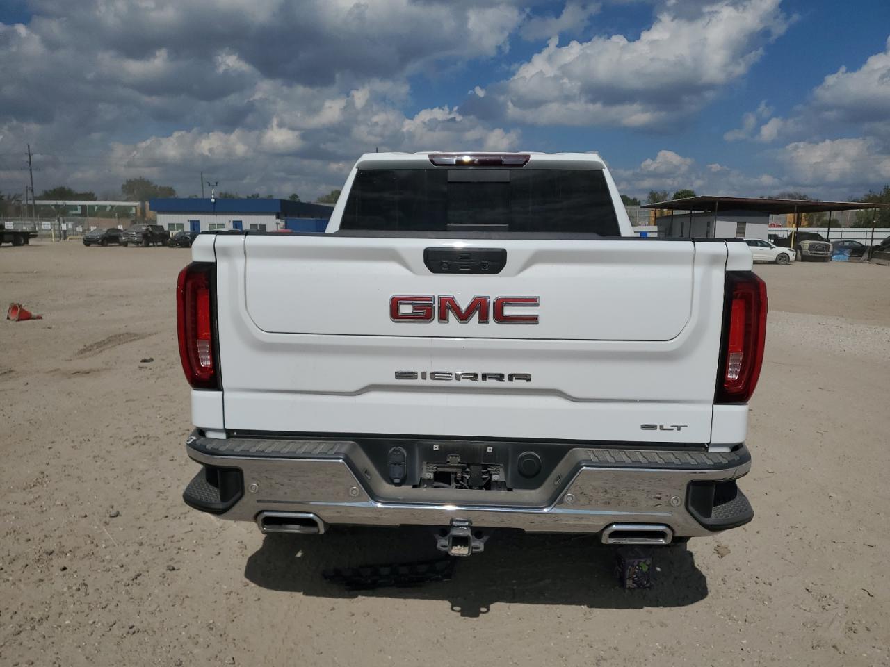 2022 GMC Sierra