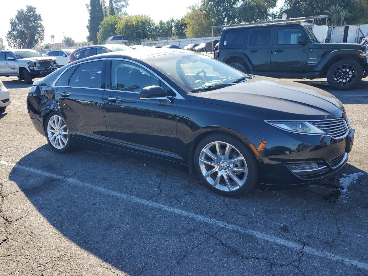 2016 LINCOLN MKZ
