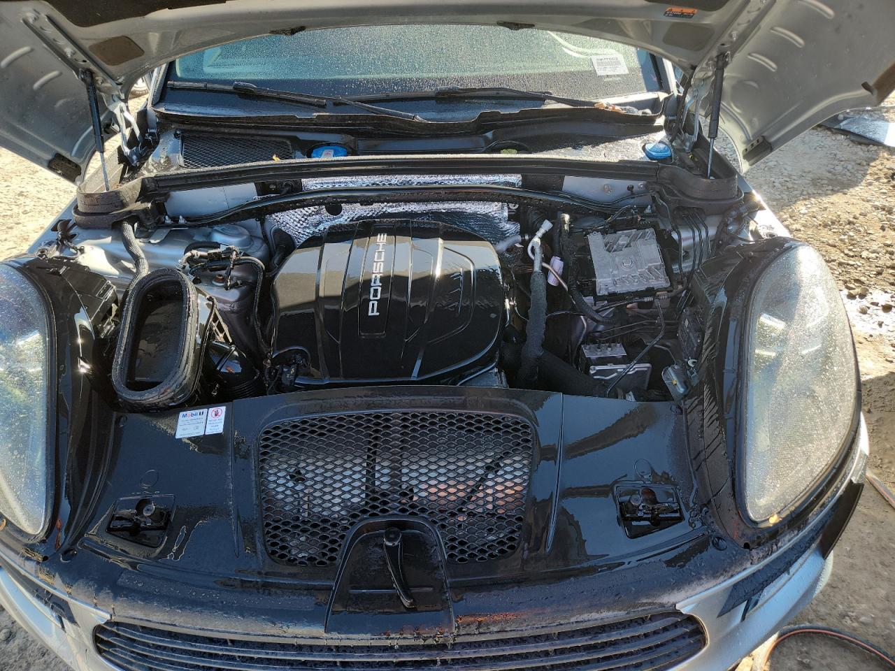 2021 PORSCHE Macan