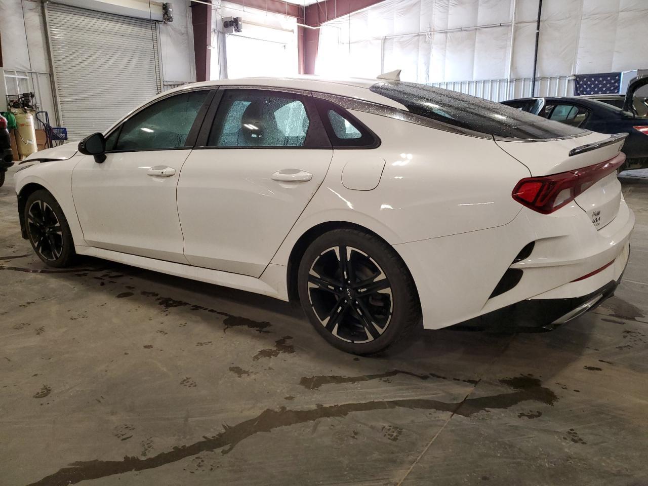 2022 KIA K5