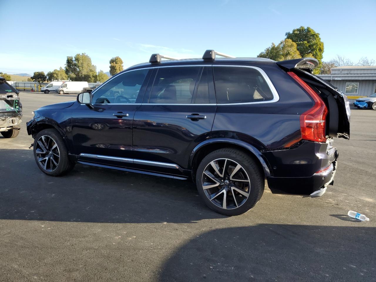 2019 VOLVO XC90