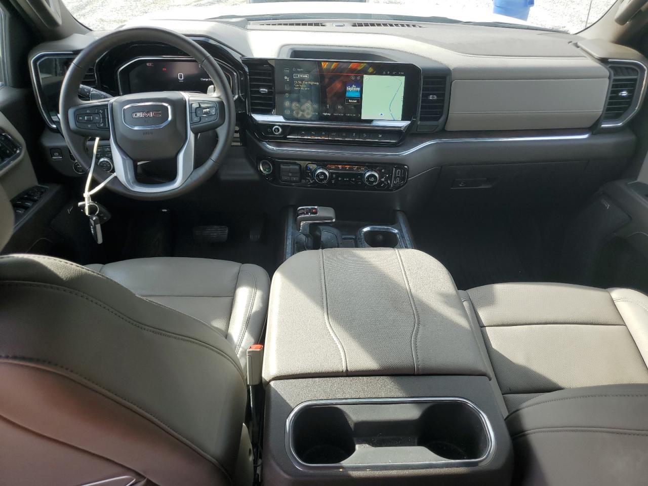 2024 GMC Sierra