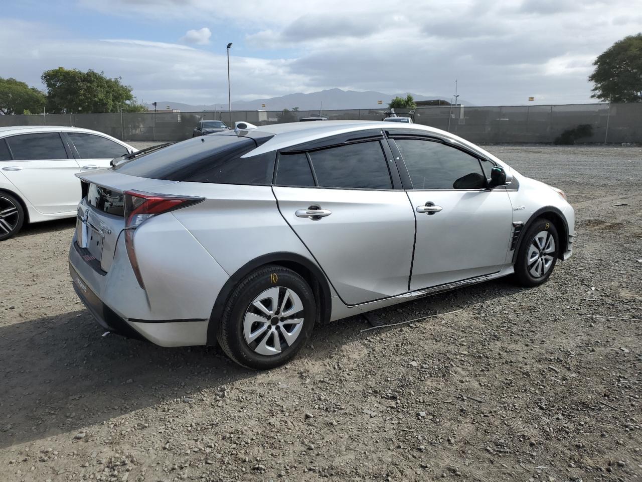 2017 TOYOTA PRIUS