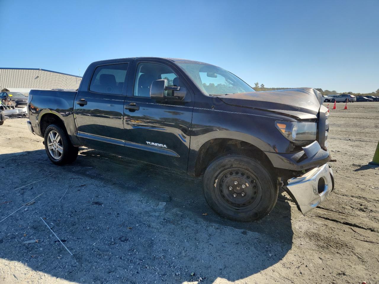 2011 TOYOTA TUNDRA