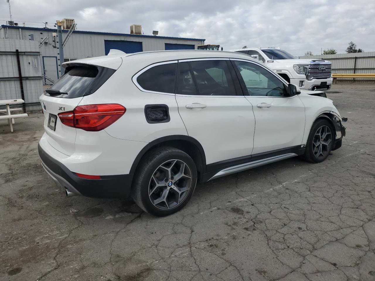 2017 BMW X1