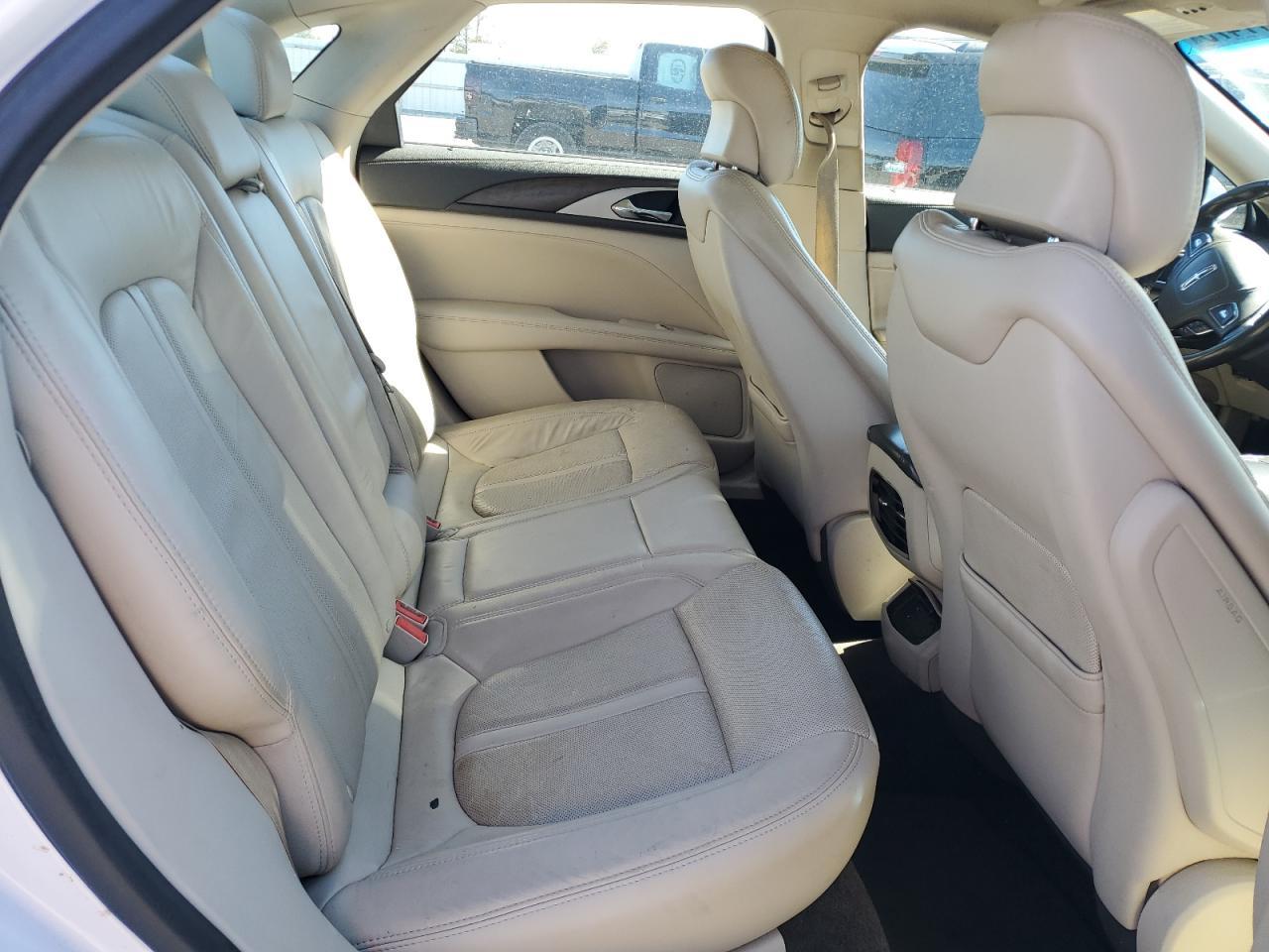 2017 LINCOLN MKZ