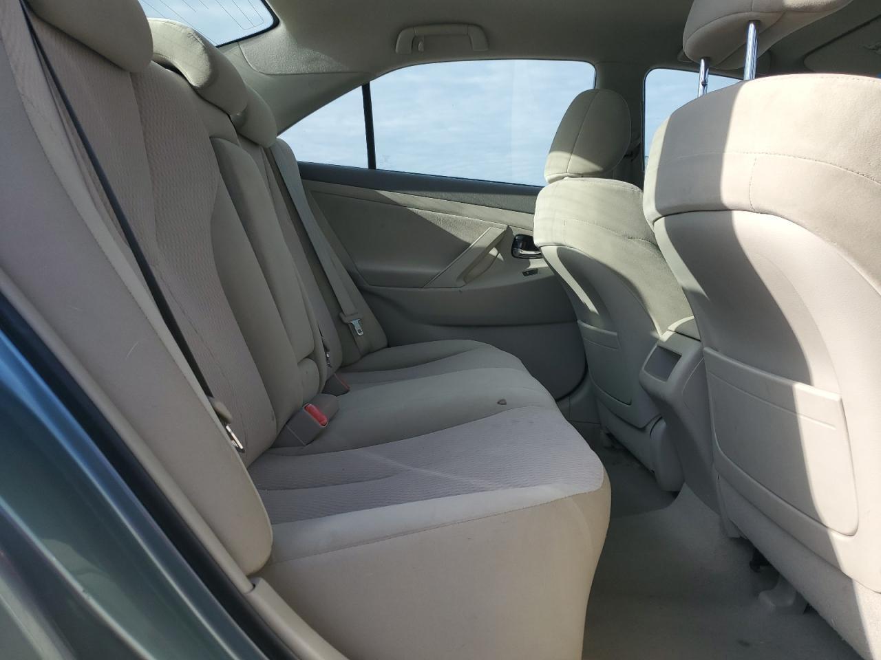 2010 TOYOTA CAMRY